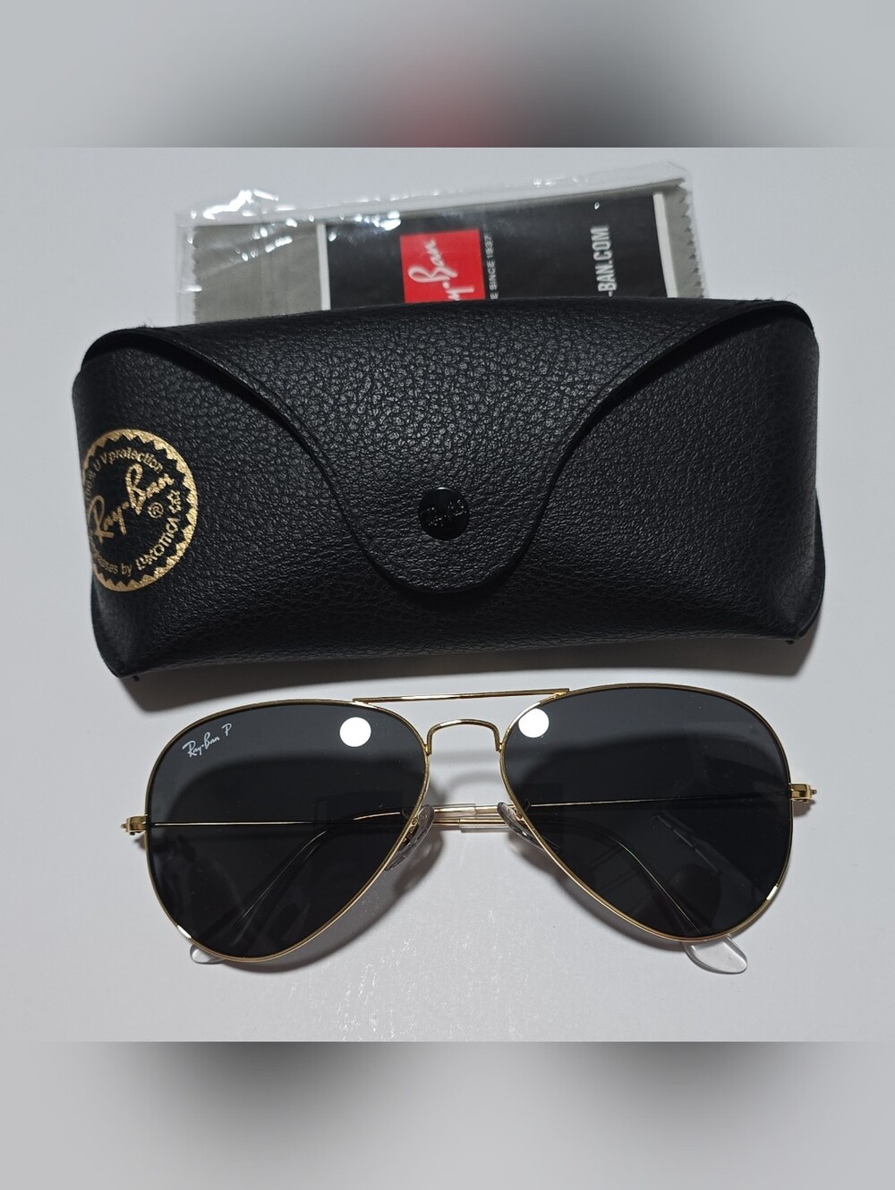 Ray-Ban Men's Vintage Polarized Black & Gold Aviator Sunglasses with Case